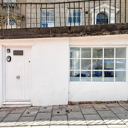 Elegant Clifton Near * Bristol